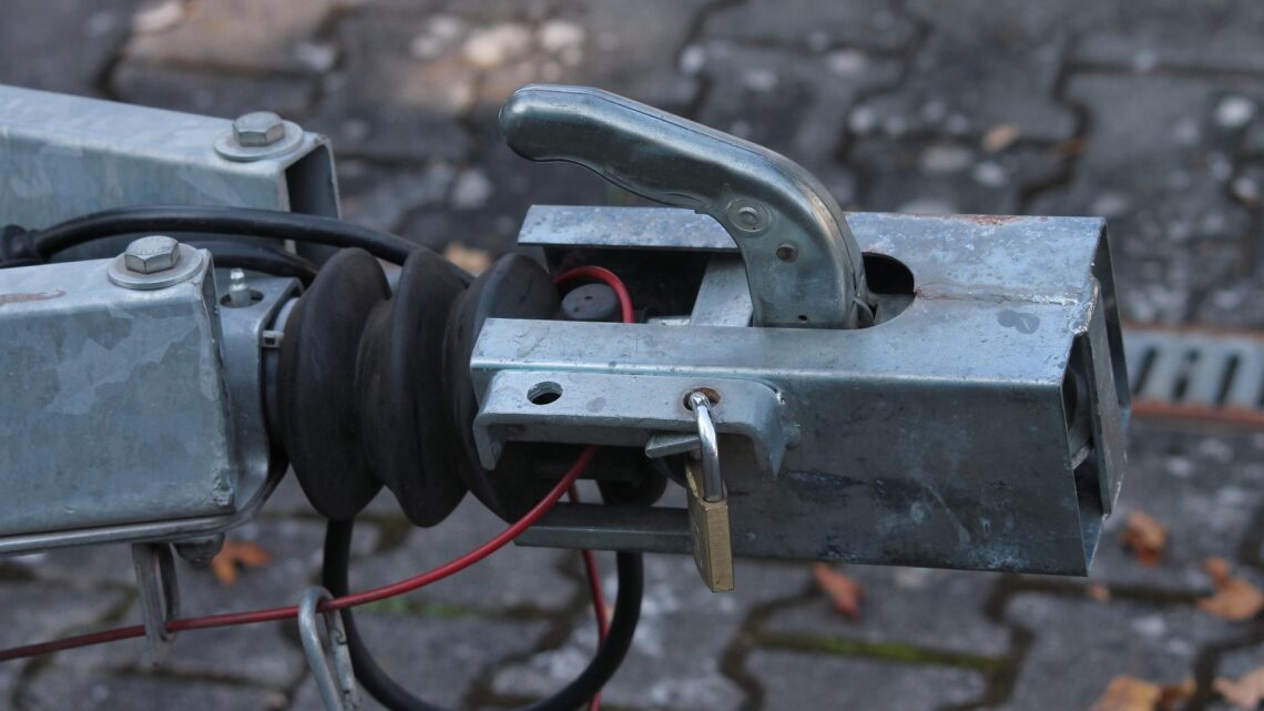 Wohin mit dem Autozubehör? Das kleine Gartenhaus clever nutzen